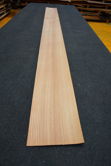 Iepen fineer 300 x 21 cm | 0.6mm| 0,630m2