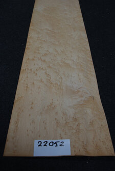 Esdoorn fineer 93 x 21-22 cm | 0.6mm | 0,200 m2 | Birdseye Maple VogelaugenAhorn