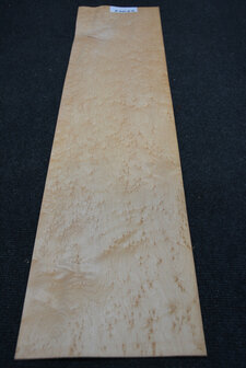 Esdoorn fineer 93 x 21-22 cm | 0.6mm | 0,200 m2 | Birdseye Maple VogelaugenAhorn