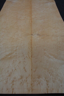 Esdoorn fineer 93 x 21-22 cm | 0.6mm | 0,200 m2 | Birdseye Maple VogelaugenAhorn