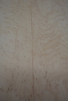 Esdoorn fineer 76 x 25cm | 0,188 m2 | 0.6 mm | Birdseye Maple Vogelaugen Ahorn