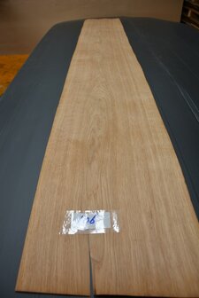 Europees eiken fineer 200 x 33-31 cm | 0.6mm | 0,64m&sup2;