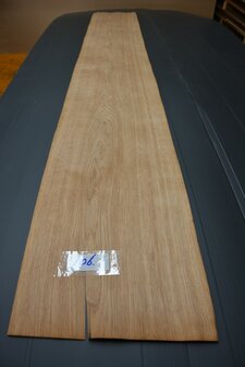 Europees eiken fineer 200 x 33-31 cm | 0.6mm | 0,64m&sup2;