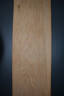 Europees eiken fineer 170 x 25/29 cm| 0.6mm | 0,459m&sup2;