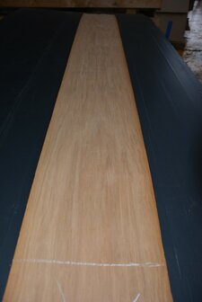 Europees eiken fineer 230 x 25-27 cm| 0.6mm | 0,598m&sup2;