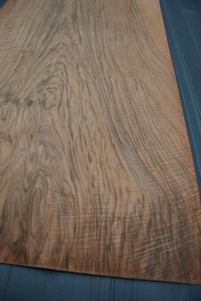 Frans Noten Moiree fineer 275 x 58 cm  | 1,595 m2 | 0.8mm | XXL Excellent  