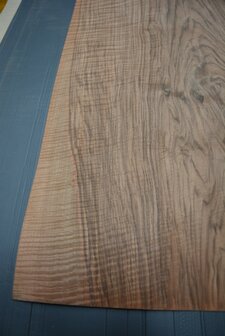 Frans Noten Moiree fineer 275 x 58 cm  | 1,595 m2 | 0.8mm | XXL Excellent  