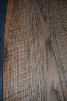 Frans Noten Moiree fineer 275 x 58 cm  | 1,595 m2 | 0.8mm | XXL Excellent  