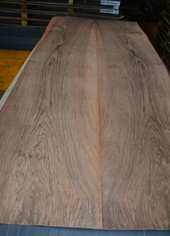 Frans Noten Moiree fineer 275 x 58 cm  | 1,595 m2 | 0.8mm | XXL Excellent  