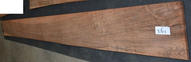 Frans noten fineer moiré 273 x 24-26 cm | 0.8mm | 0,6825m²