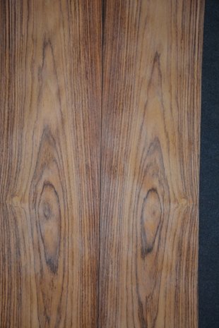 Indisch palissander fineer 270 x 26-31 cm | 0.6 mm | 0,7695m²