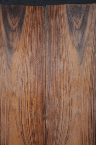 Indisch palissander fineer 270 x 26-31 cm | 0.6 mm | 0,7695m²