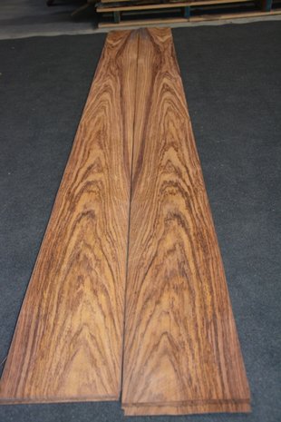 Indisch palissander fineer 290 x 22-24 cm | 0.6 mm | 0,667m²