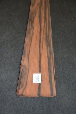 Coromandel fineer 123 x 18-19 cm | 0.6mm | 0,2276m²