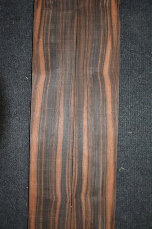 Coromandel fineer 186x 8-9 cm | 0.6mm | 0,1581m²