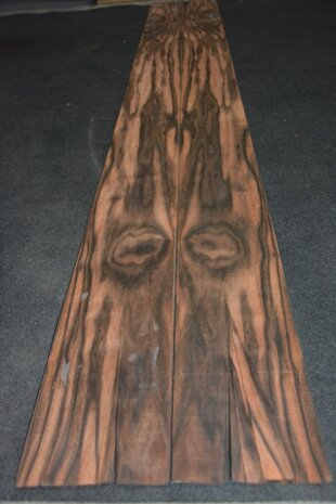 Coromandel fineer 301 x 16-21 cm | 0.6mm | 0,5569m²