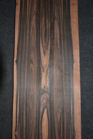 Coromandel fineer 270 x 9-12 cm | 0.6mm | 0,2832m²