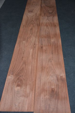Afrikaans palissander fineer 200 x 27 cm | 0.6 mm | 0,54m²
