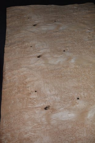 Karelisch berken fineer 145 x 86 | 0.6mm | 1,247m²