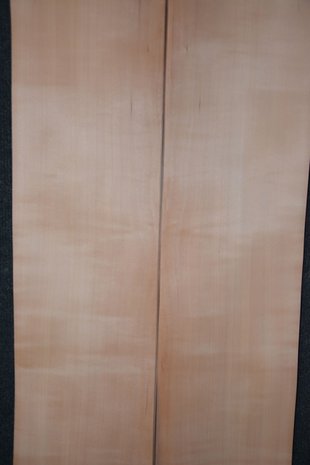 Peren fineer 240 x 15-18 cm | 0.6 mm | 0,396m²