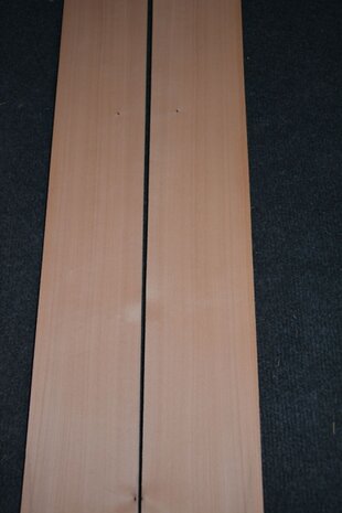 Peren fineer 272 x 9-11 cm | 0.6 mm | 0,272m²