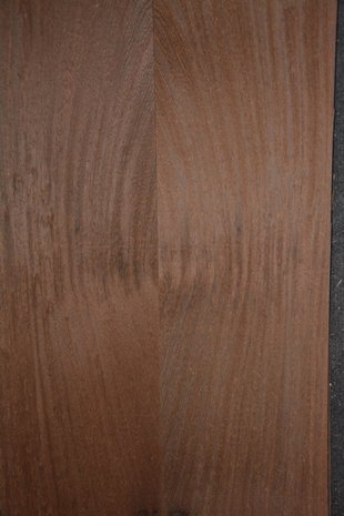 Wenge fineer 253 x 19 cm | 0.6 mm | 0,48m²