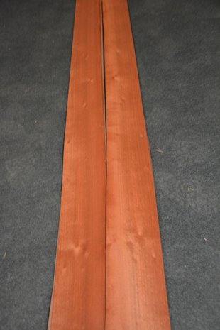 Moabi fineer 260 x 12 cm | 0.6 mm | 0,31m²