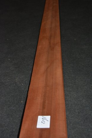 Moabi fineer 232 x 13 cm | 0.6 mm | 0,30m²