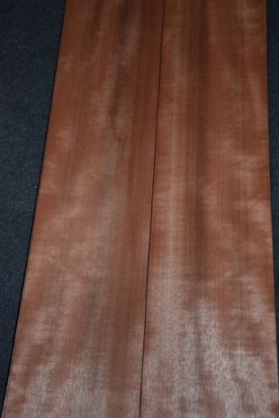 Moabi fineer 232 x 13 cm | 0.6 mm | 0,30m²