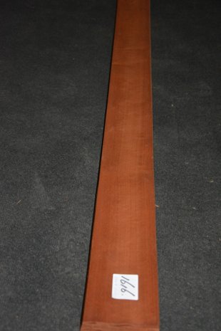 Moabi fineer 230 x 11 cm | 0.6 mm | 0,25m²