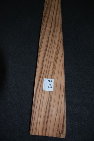 Zebrano fineer 330 x 11-11,5 cm | 0.6 mm | 0,37m²
