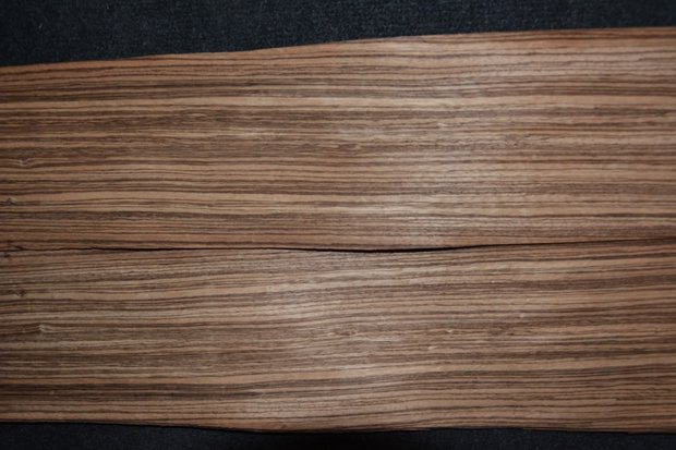 Zebrano fineer 243 x 13-14 cm | 0.6 mm | 0,33m²