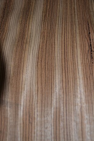 Zebrano fineer 100 x 34-35 cm | 0.6 mm | 0,345m²