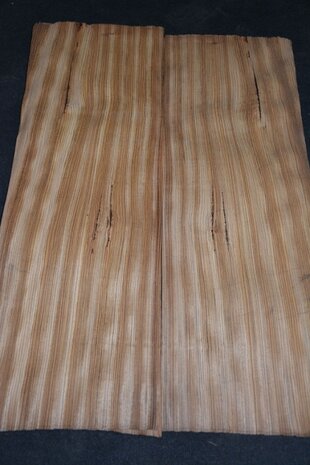Zebrano fineer 100 x 34-35 cm | 0.6 mm | 0,345m²