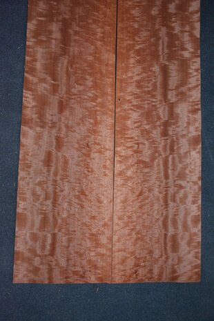 Makore fineer 212 x 34 cm | 0.6mm | 0,72m²