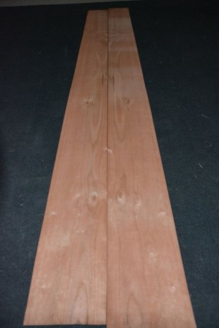 Kersen fineer 255 x 19 cm | 0.6mm | 0,49m²