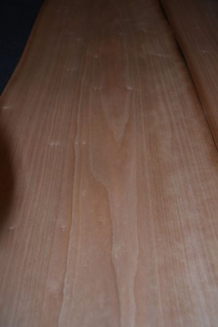 Kersen fineer 95 x 31 cm | 0.6mm | 0,3m²