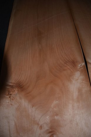 Kersen fineer 75 x 31 cm | 0.6mm | 0,23m²
