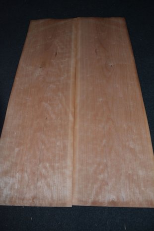 Kersen fineer 97 x 28 cm | 0.6mm | 0,27m²