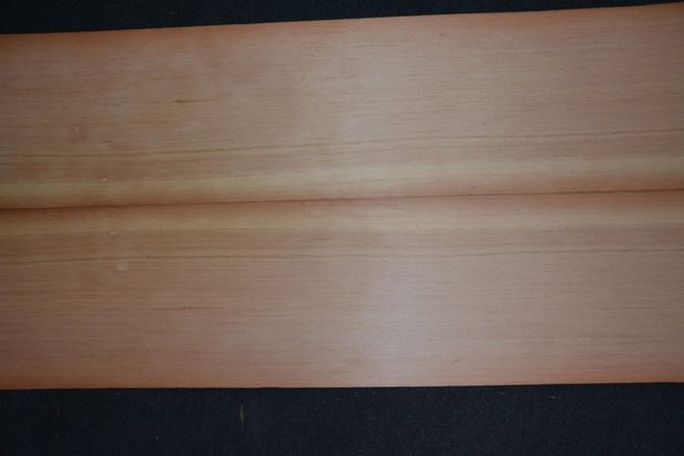 Grenen Amerikaans 332 x 23 cm | 0.6mm | 0,76m²