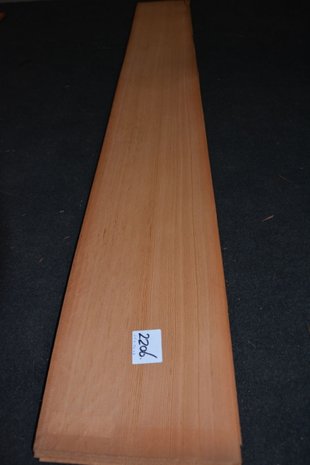 Oregon Pine fineer 215 x 24-27 cm | 0.6 mm | 0,55m²
