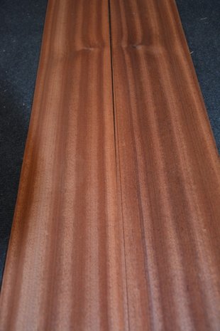 Sipo mahonie fineer 225 x 15 cm | 0.6mm | 0,3375