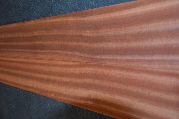 Sipo mahonie fineer 225 x 15 cm | 0.6mm | 0,3375