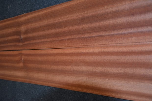 Sipo mahonie fineer 225 x 15 cm | 0.6mm | 0,3375