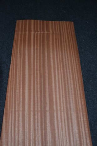 Sapelli mahonie fineer 221 x 24-26 cm | 0.6mm | 0,553m²