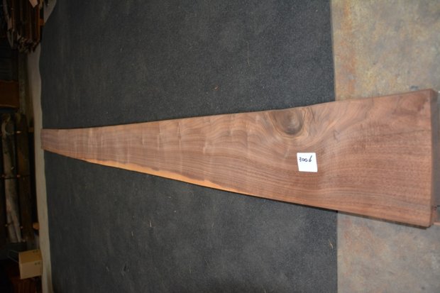 Amerikaans noten fineer 425 x 20-24 cm | 0.6mm | 0,935m²