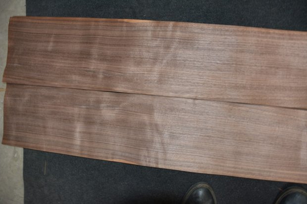 Amerikaans noten fineer 425 x 20-24 cm | 0.6mm | 0,935m²