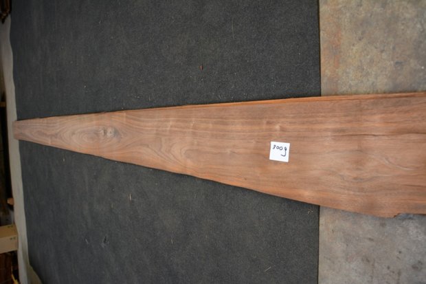 Amerikaans noten fineer 440 x 20 cm | 0.6mm | 0,880m²