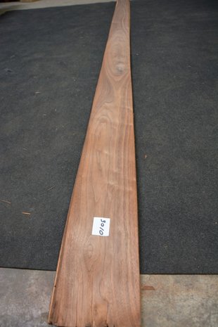 Amerikaans noten fineer 440 x 17 cm | 0.6mm |  0,748m²
