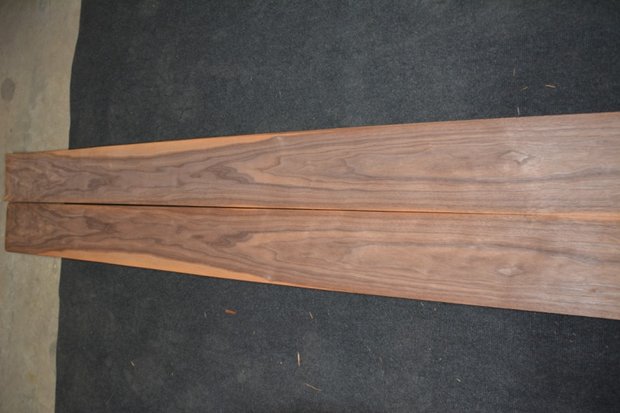Amerikaans noten fineer 440 x 17 cm | 0.6mm |  0,748m²